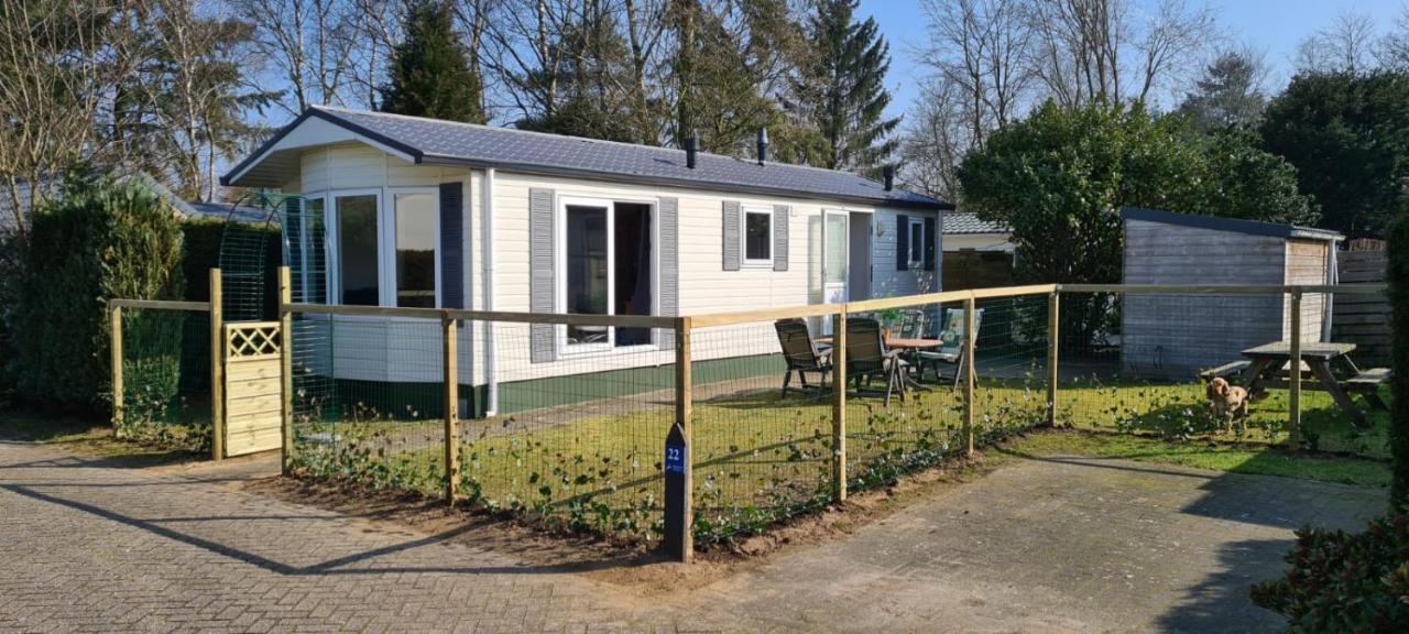 Villa Relax Huisje Is Een Luxe Huisje Met Een Vaatwasser En Zeer Snel Wifi 5G En Is Voorzien Van Een Nieuwe Badkamer En Keuken Met Een Omheinde Tuin Met Een Eigen Parkeerplaats Putten Exterior foto